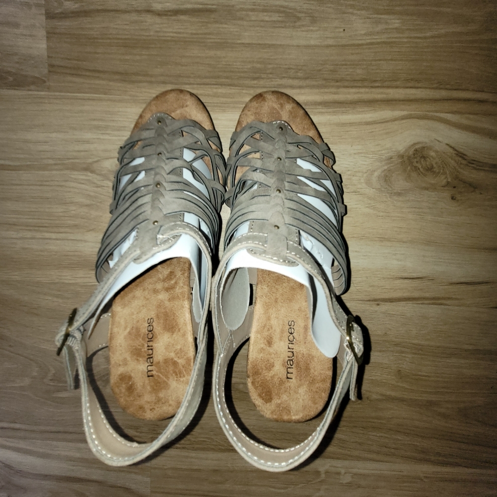 NWT Maurice's Open Toe Strappy Wedge | Size 9.5 Color: gray - Picture 3 of 8